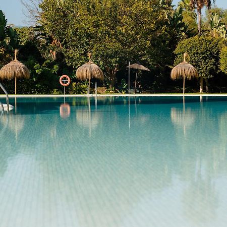 Ground Floor Holiday Apartment With Terrace And Pool In Puerto Banus, Marbella Luaran gambar