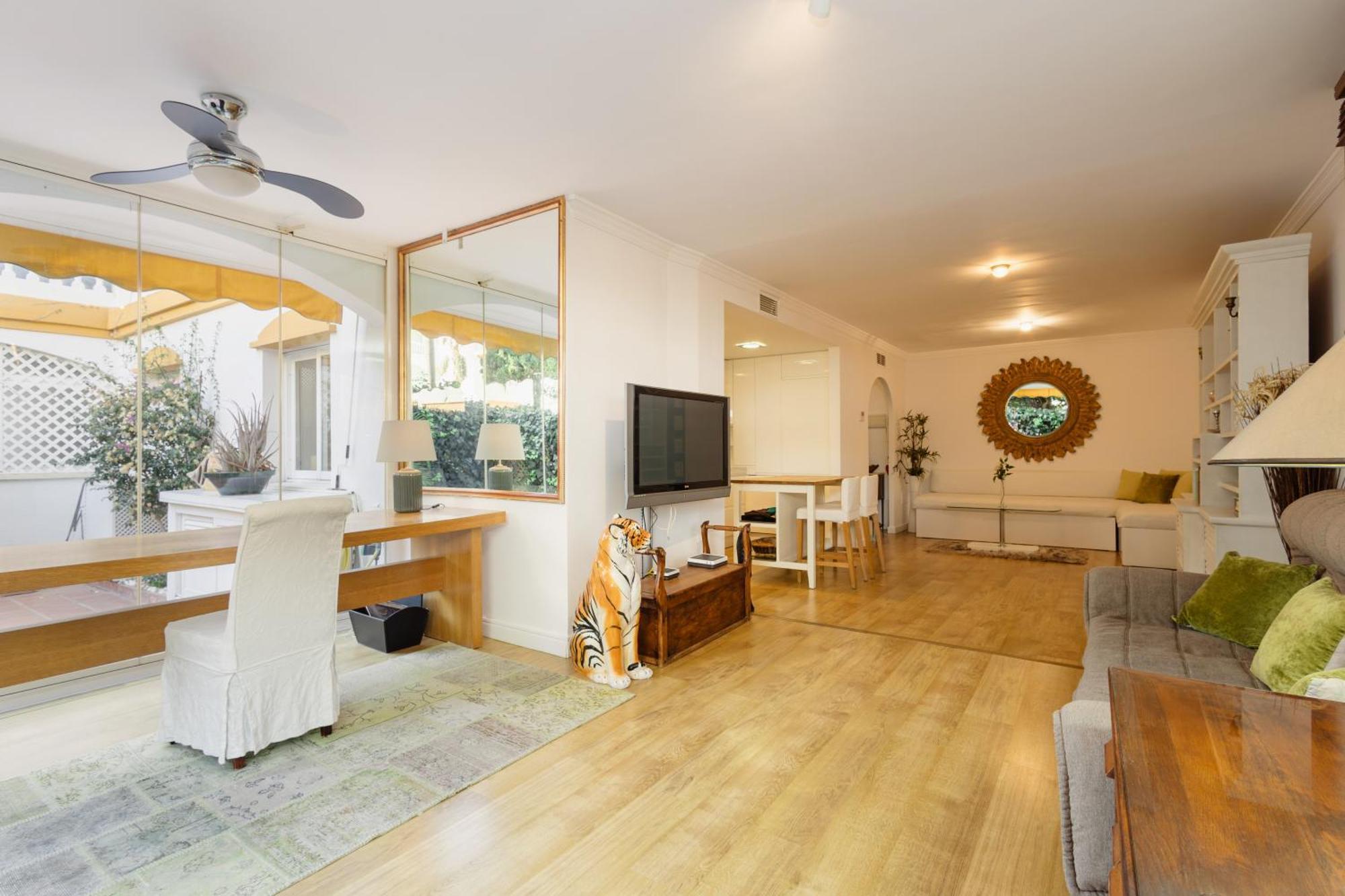 Ground Floor Holiday Apartment With Terrace And Pool In Puerto Banus, Marbella Luaran gambar