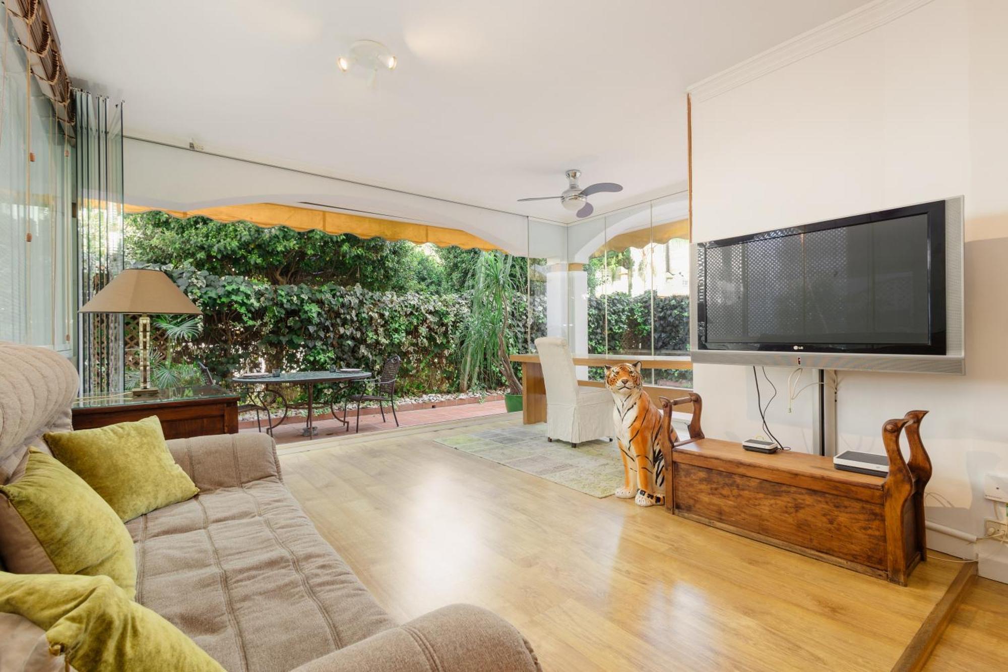 Ground Floor Holiday Apartment With Terrace And Pool In Puerto Banus, Marbella Luaran gambar